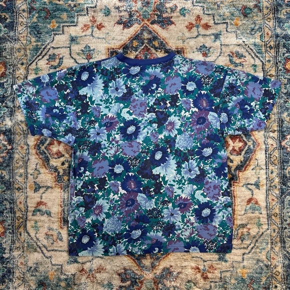 Vintage Floral All Over Print T-shirt Large - Picture 2 of 4
